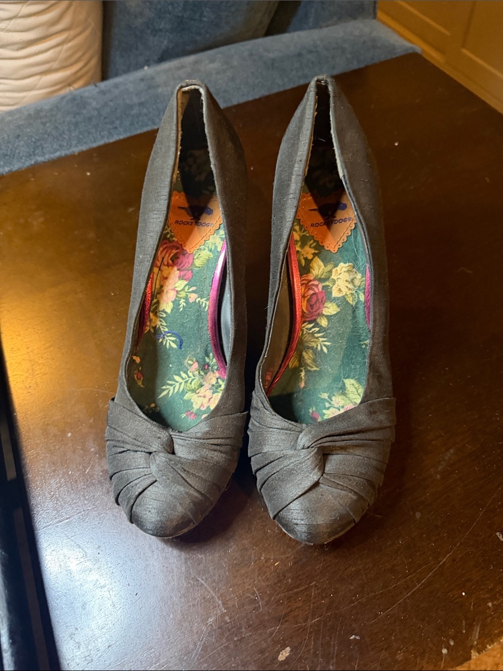 Rocket Dog Gray Knotted Toe Wedge Heels